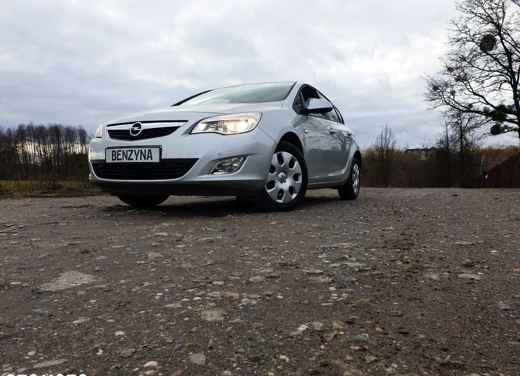 Opel Astra cena 24800 przebieg: 43000, rok produkcji 2010 z Sierpc małe 466
